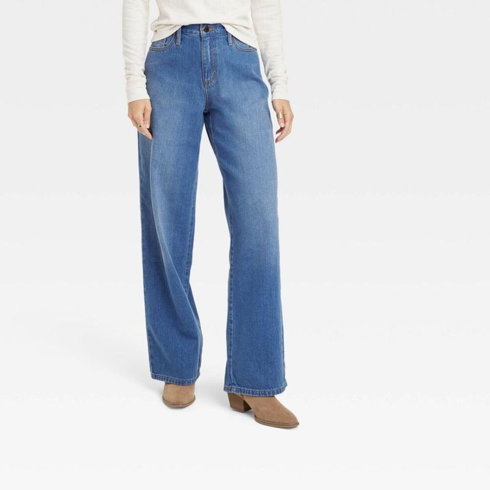 Universal Thread Women's High Waisted “Relaxed Wide Leg” Size 6/28R